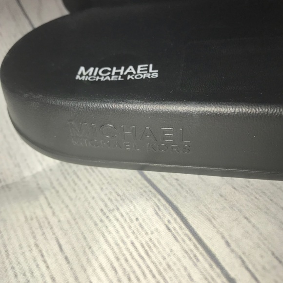 🔥LAST ONE-Size 6 NWT Michael Kors Slides - Picture 4 of 8